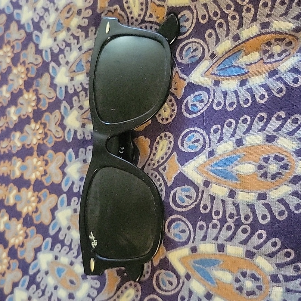 Ray Ban wayfarer sunglasses